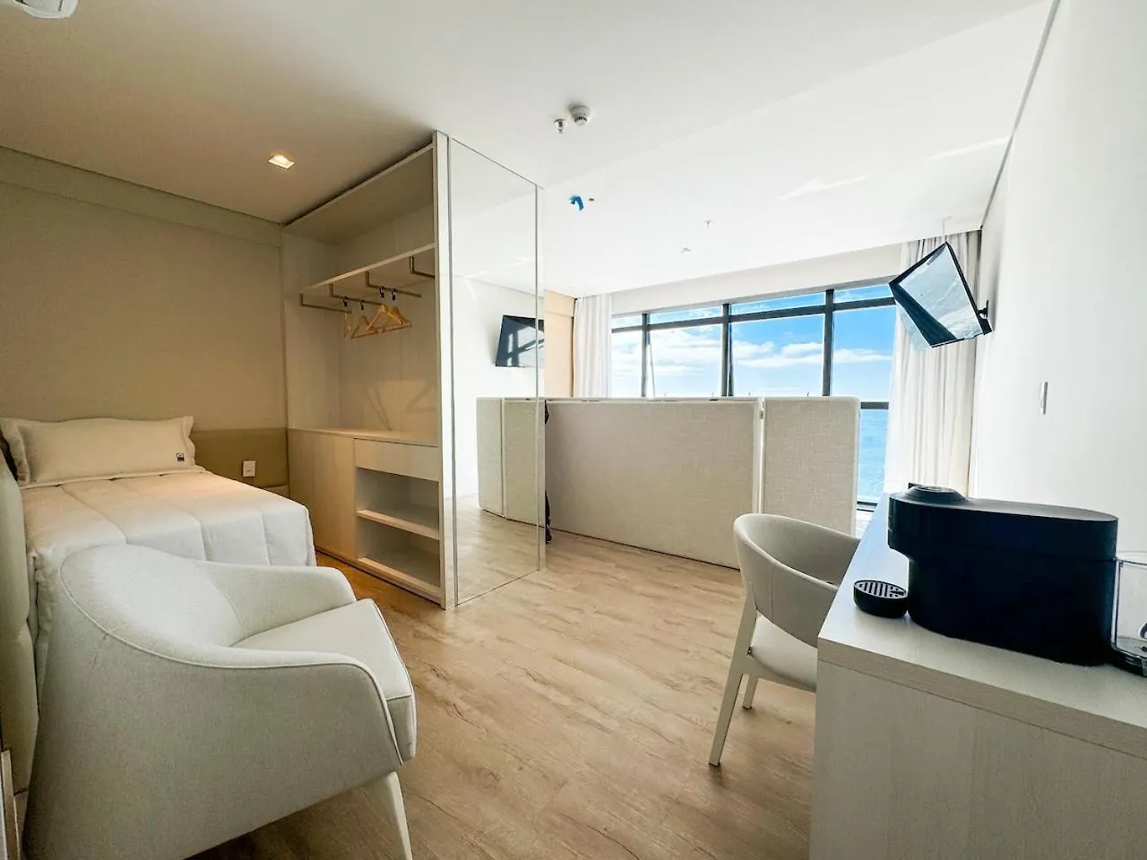 Blue Sea Hotel ايتابيما