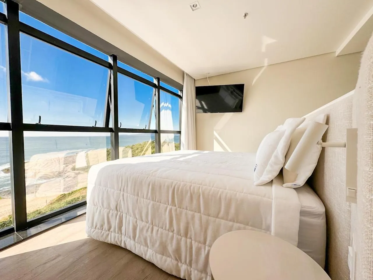 Blue Sea Hotel ايتابيما
