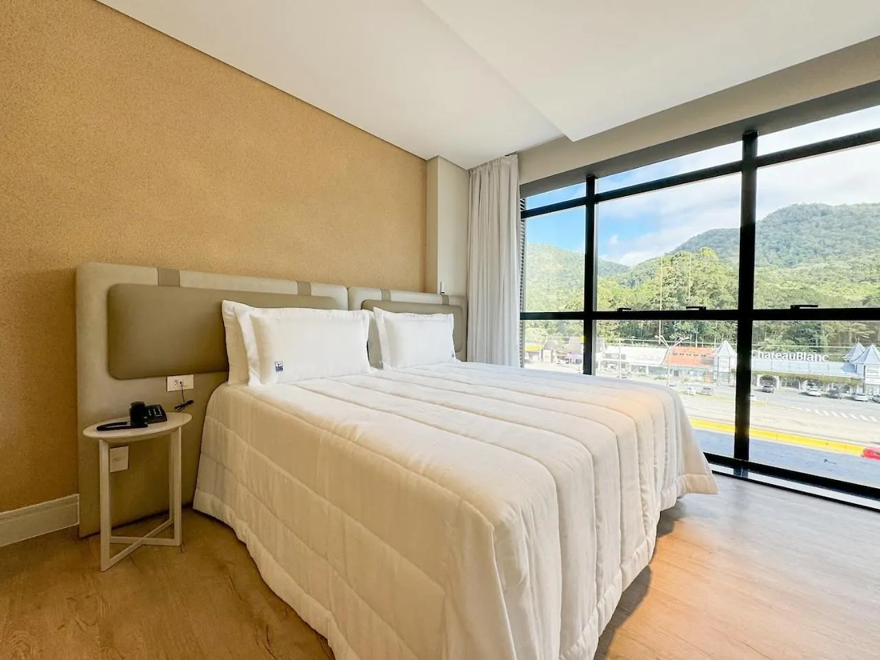 Blue Sea Hotel ايتابيما 4*,