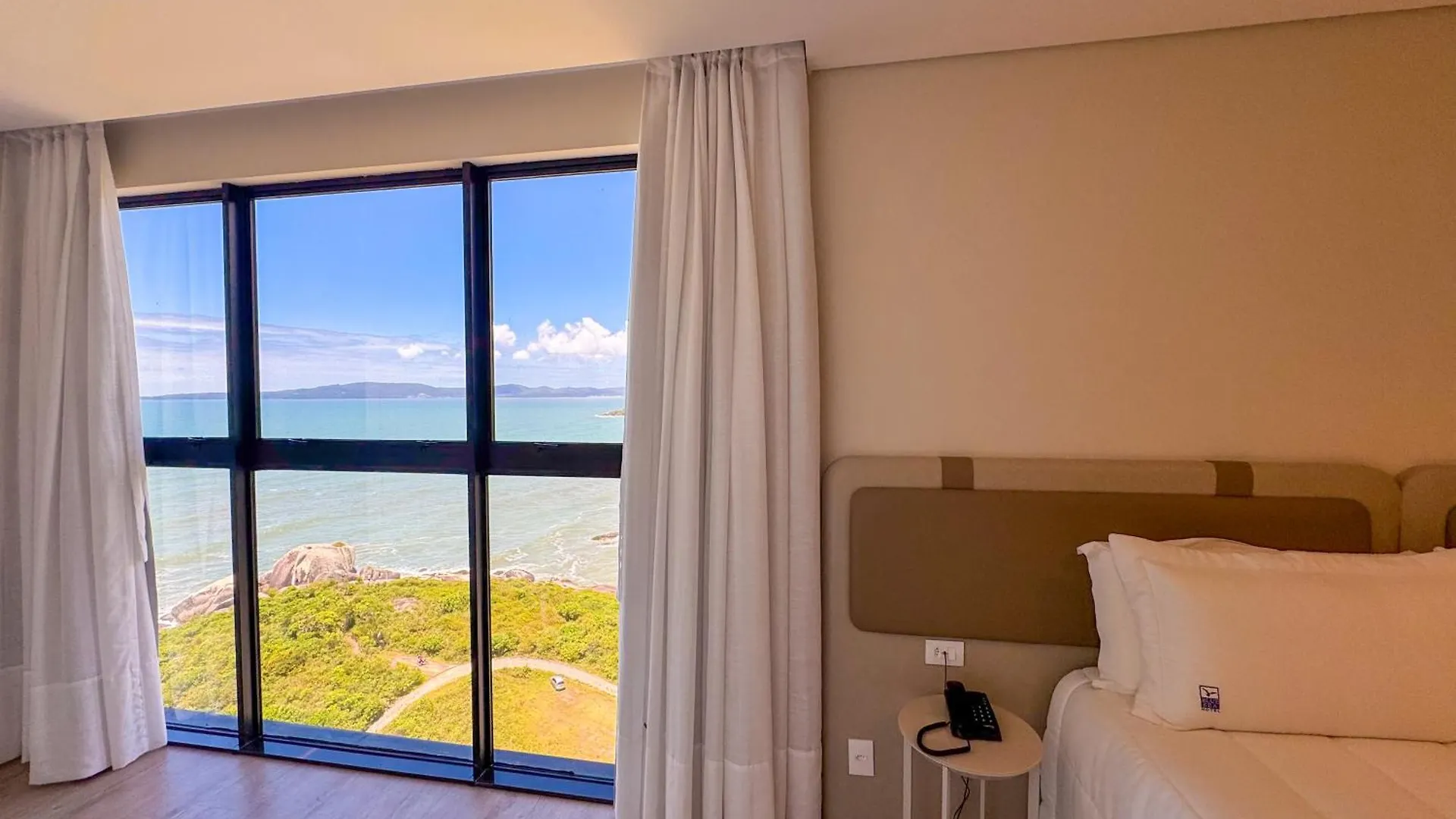 Blue Sea Hotel ايتابيما
